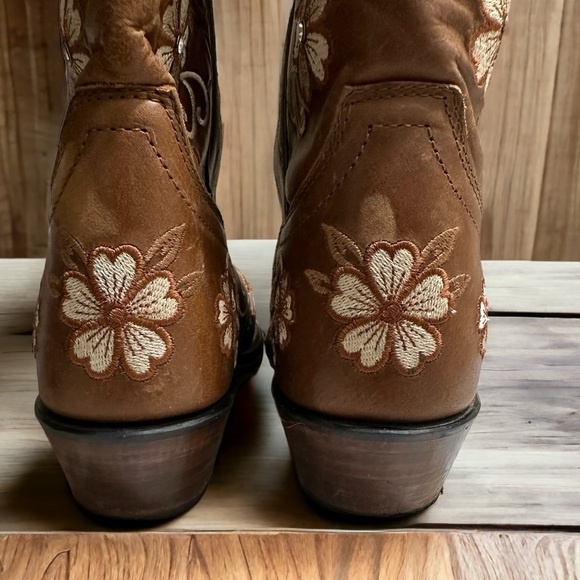Gypsy Rose Womens Embroidered Flower Western Boots - Picture 9 of 12